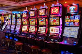kyat2 Live Casino ဒီလာများနှင့် တိုက်ရိုက်ကာစီနို ဂိမ်းစားပွဲ